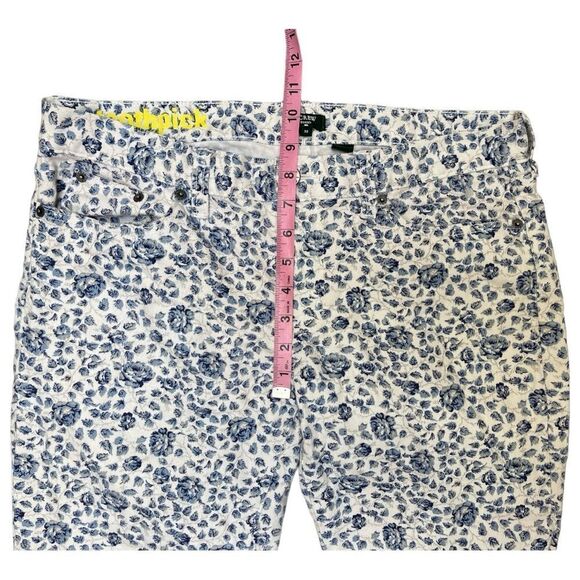 J. Crew Blue White Floral Pattern Toothpick Skinny Jeans Size 32 Stretch EUC - Picture 2 of 7